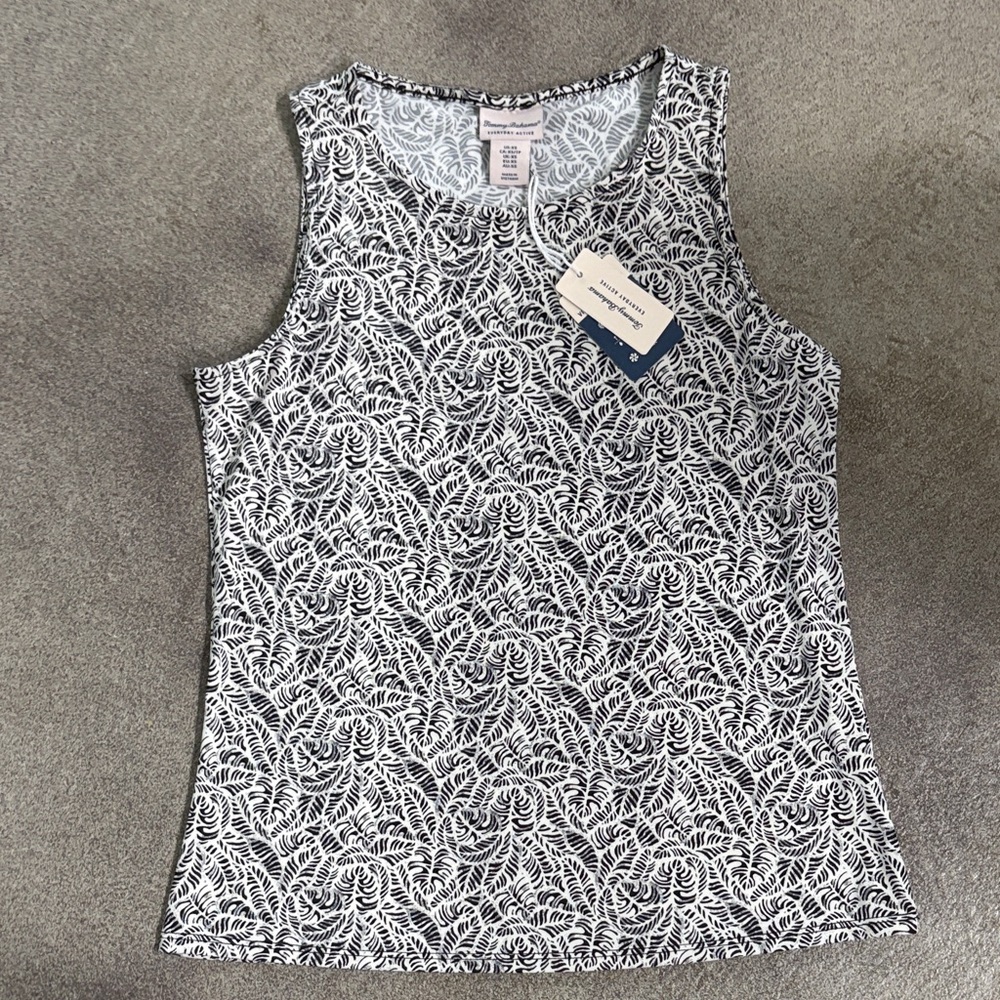 Women’s Tommy Bahama tank top Black and White Patterned Top